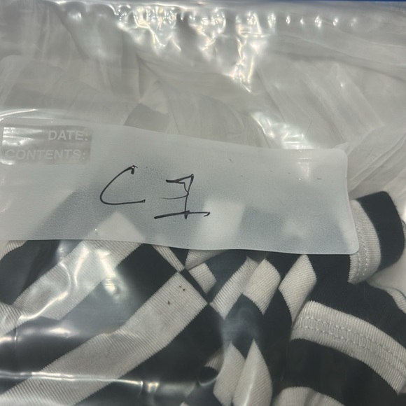 Michael.Kors Black  and White striped Relaxed 3/4‎ Sleeve top.       Size xl - Picture 8 of 8